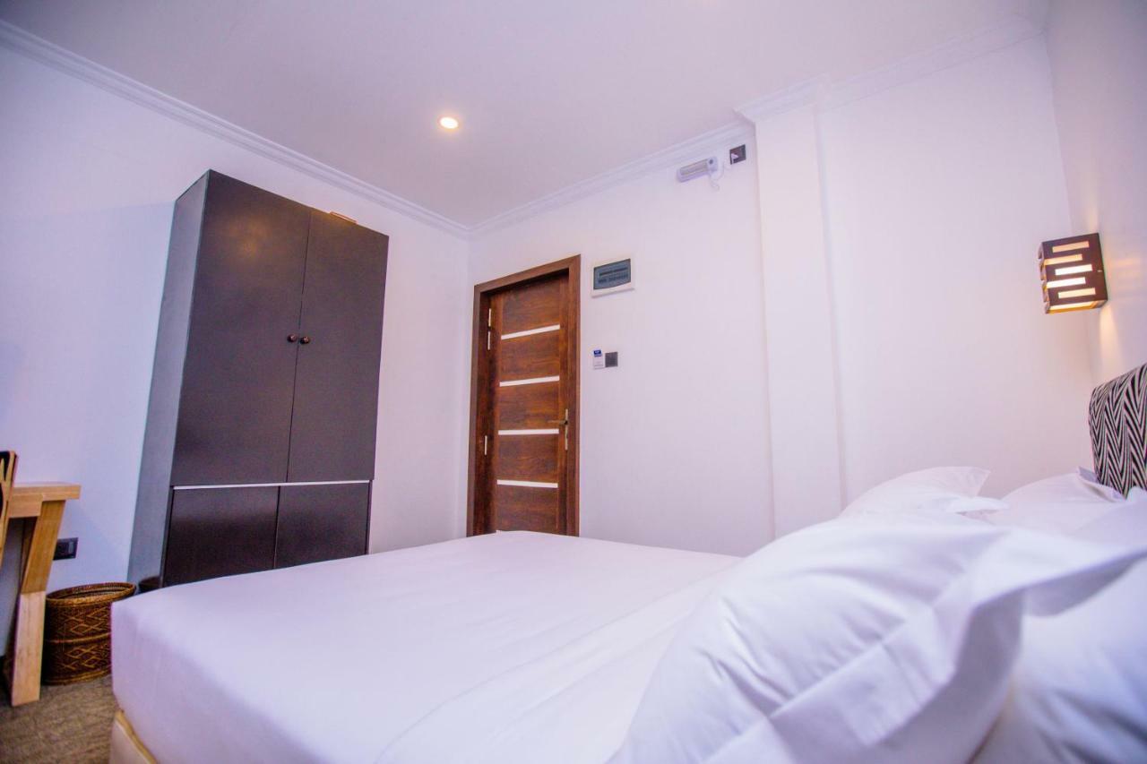 ฮัดเดิล Hotel นูวาราเอลิยา ภายนอก รูปภาพ