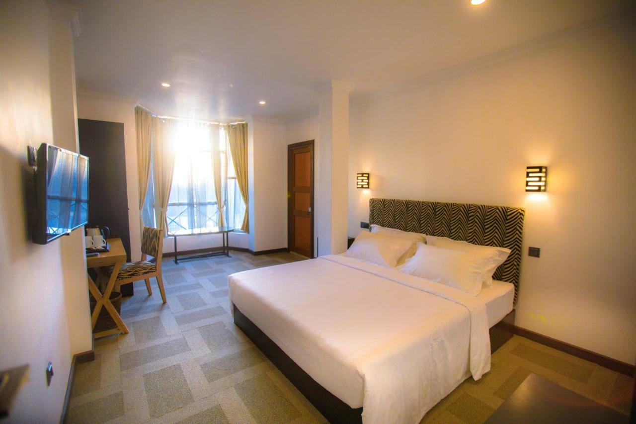 ฮัดเดิล Hotel นูวาราเอลิยา ภายนอก รูปภาพ